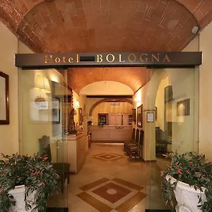 Hotell Bologna, Pisa